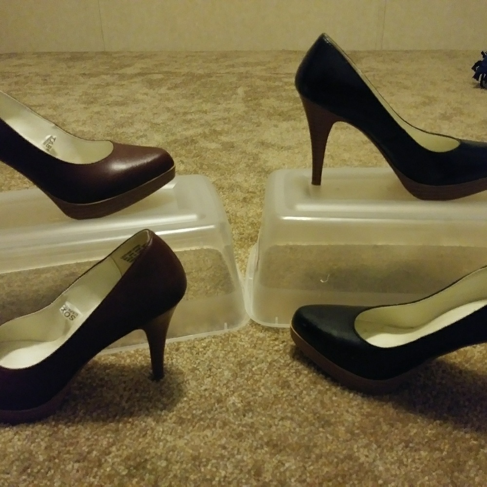 Heels - Picture 3 of 3